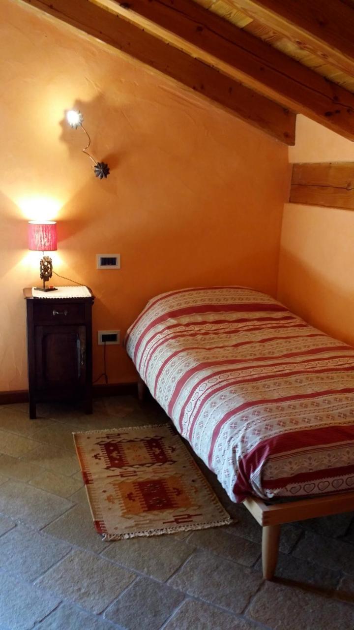 Ferienwohnung Il Rifugio Della Volpe Introd Exterior foto